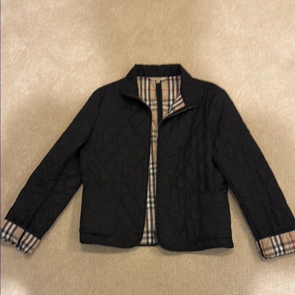 Burberry Black Quilted Puffer Jacket with Classic Design XL